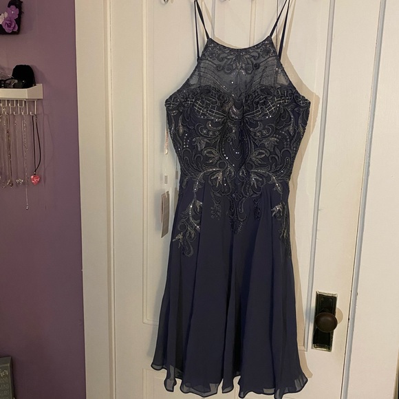 JJs House Dresses & Skirts - JJ’s House A-Line Scoop Neck Knee-Length Chiffon Prom Dress